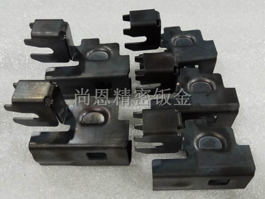 冷板，鍍鋅板，下料，折彎，噴粉，烤漆鈑金件